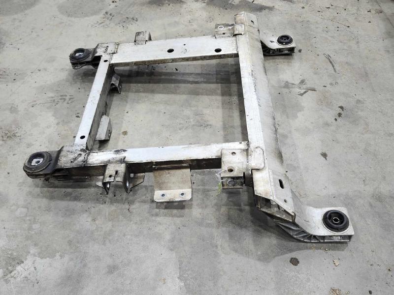 2010 Chevrolet Impala Crossmember/Cradle/Undercarria