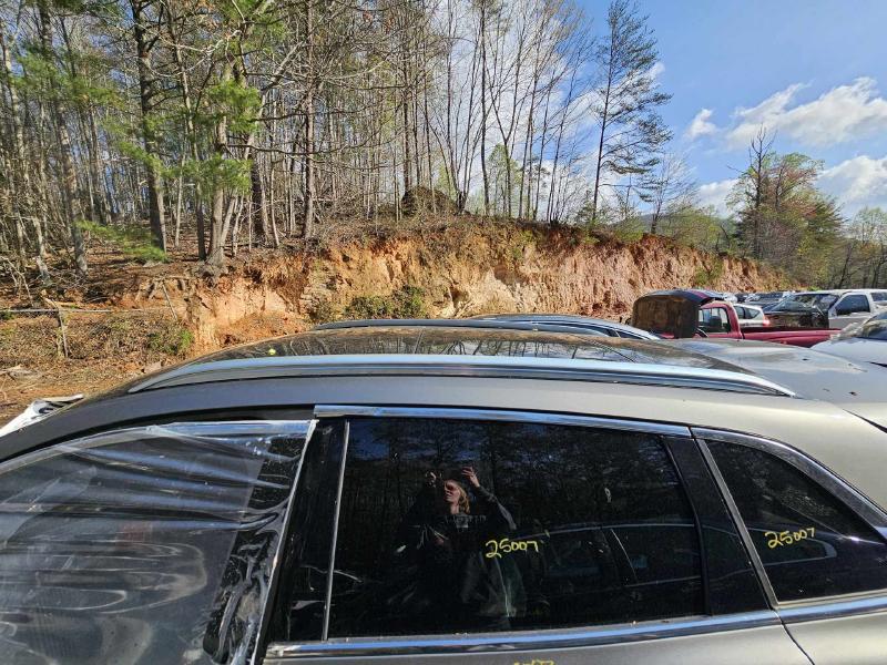 2016 Lincoln MKX Luggage Rack