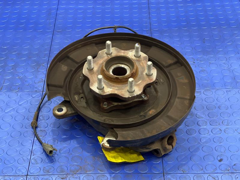 2014 Infiniti QX80 Rear Knuckle/Stub Axle