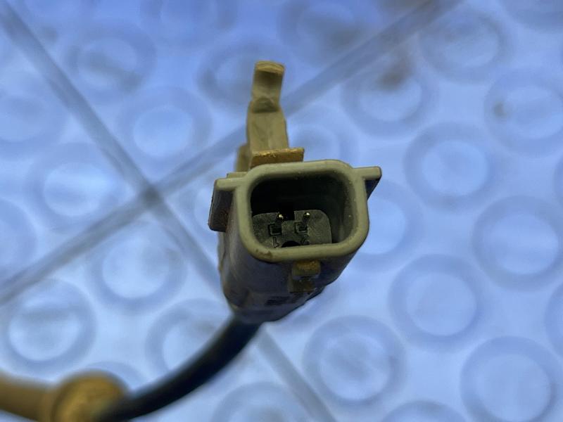 2014 Infiniti QX80 Rear Knuckle/Stub Axle