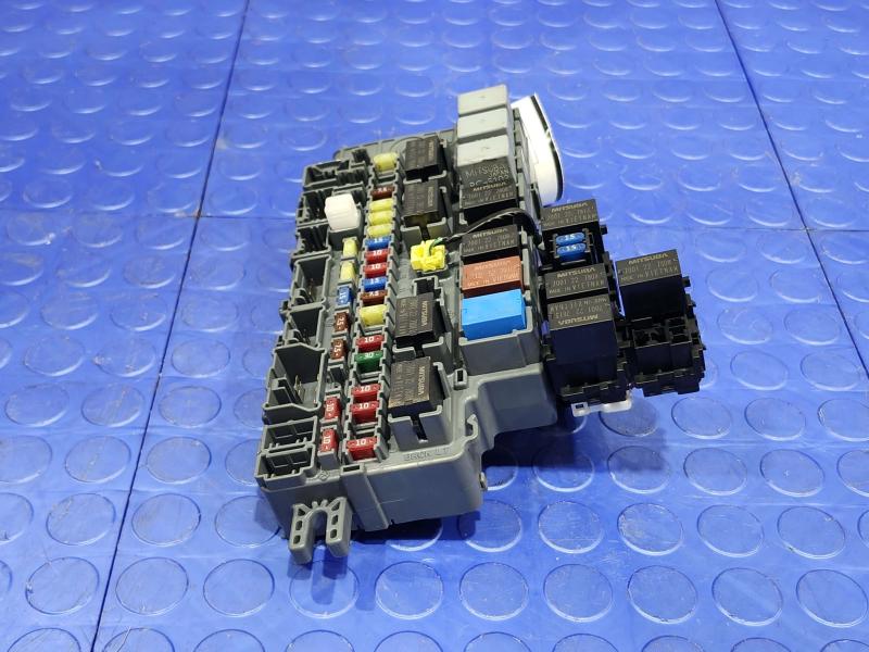 2007-2008 Honda Fit Cabin Fuse Box Relay Junction Block Genuine OEM Part