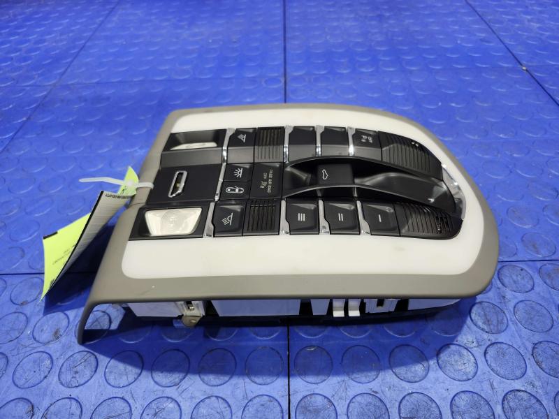 2015 Porsche Panamera Front Console
