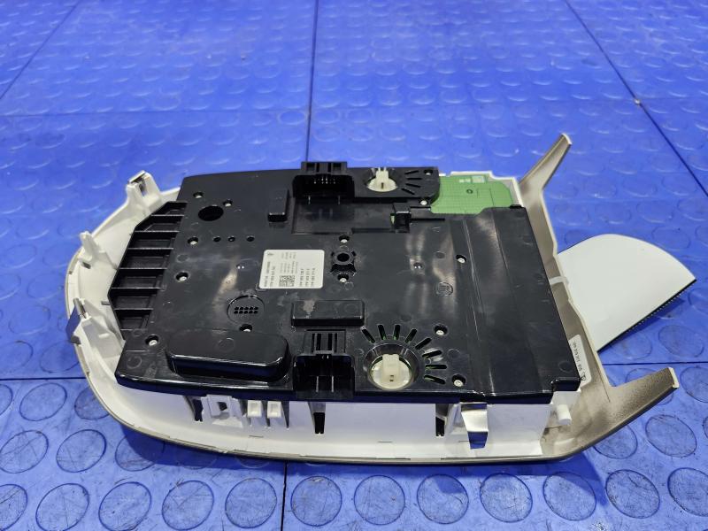 2015 Porsche Panamera Front Console