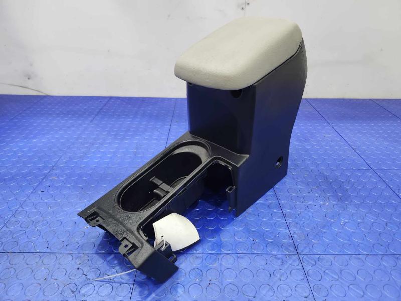 2014-2018 Subaru Forester Center Console Assembly Gray Urethane OEM 92113SG010