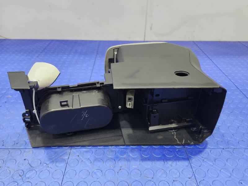 2014-2018 Subaru Forester Center Console Assembly Gray Urethane OEM 92113SG010