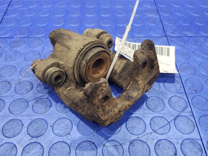 2004 Ford Explorer Caliper