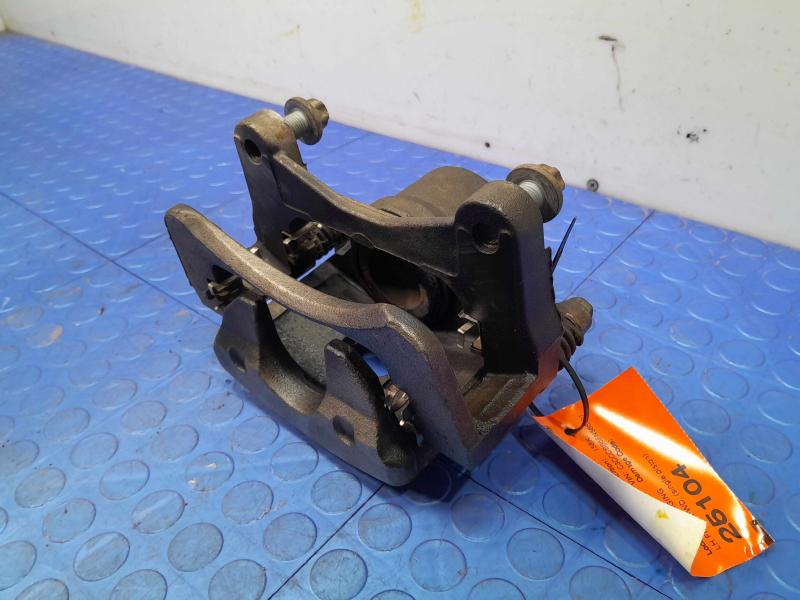 2015 Chrysler 200 Caliper