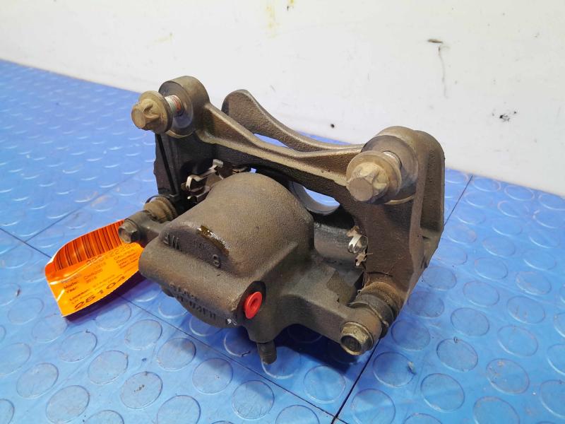 2015 Chrysler 200 Caliper