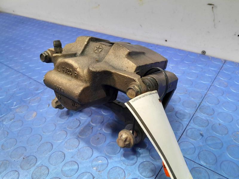2015 Chrysler 200 Caliper