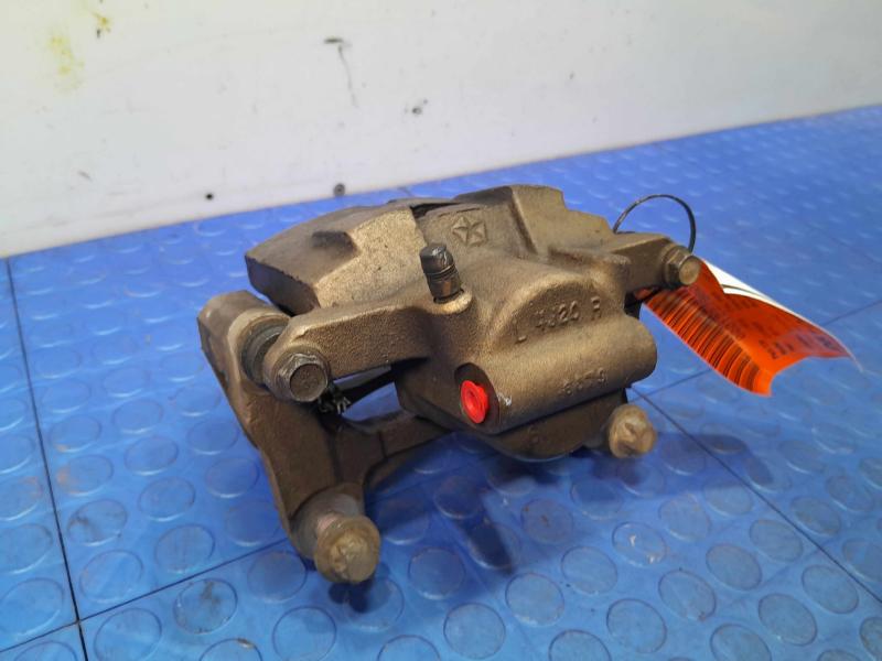 2015 Chrysler 200 Caliper