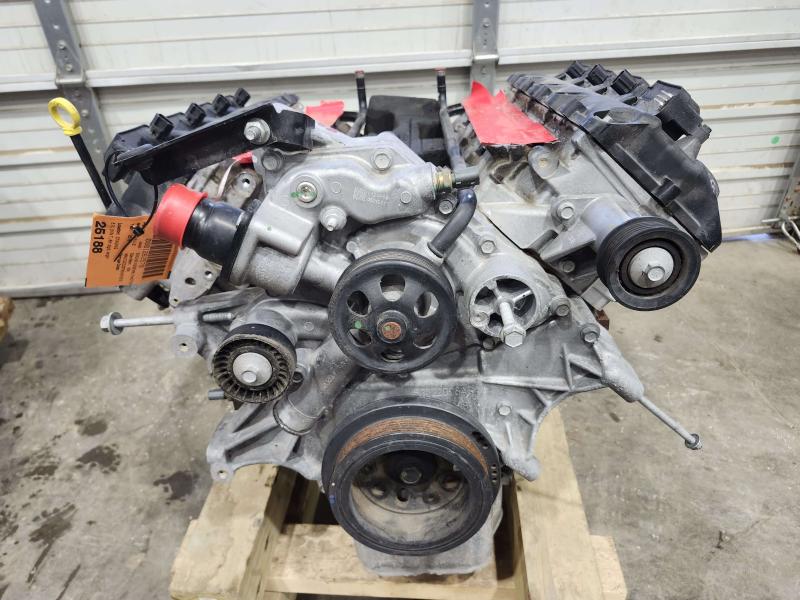 2016 Dodge Challenger Engine Assembly/Motor