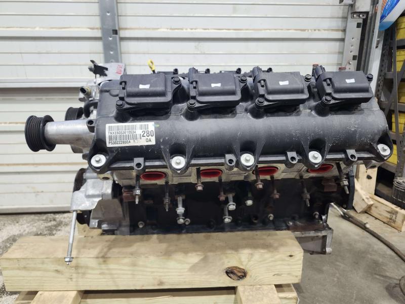 2016 Dodge Challenger Engine Assembly/Motor