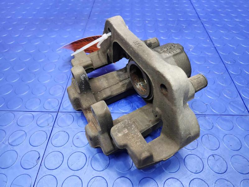 2014 BMW 228i Caliper