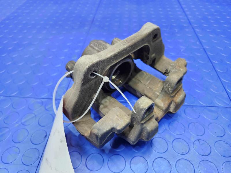 2014 BMW 228i Caliper