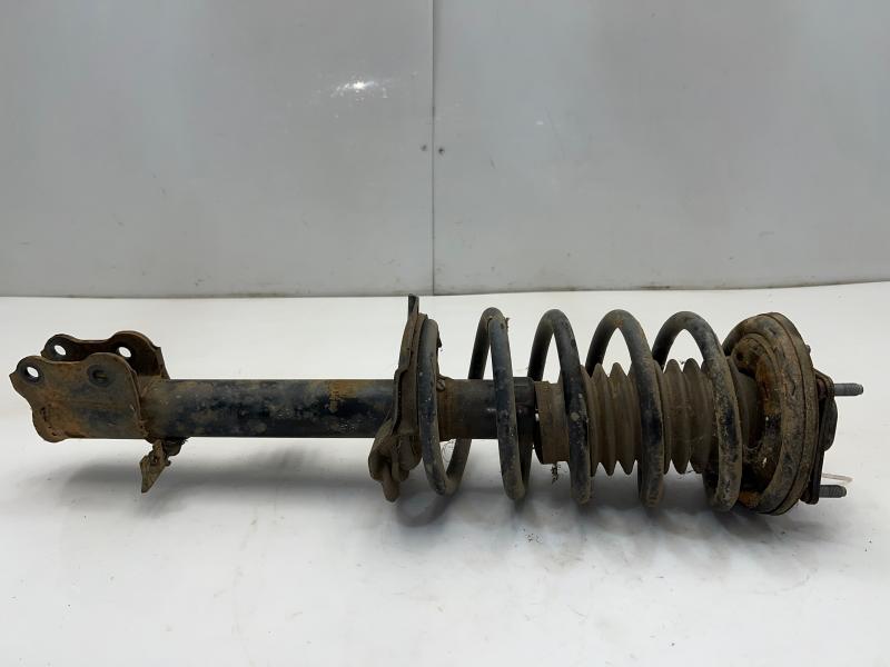 2005 - 2007 Ford Escape Hybrid Front Strut Assembly RH Passenger Side OEM 6M6Z18124AA