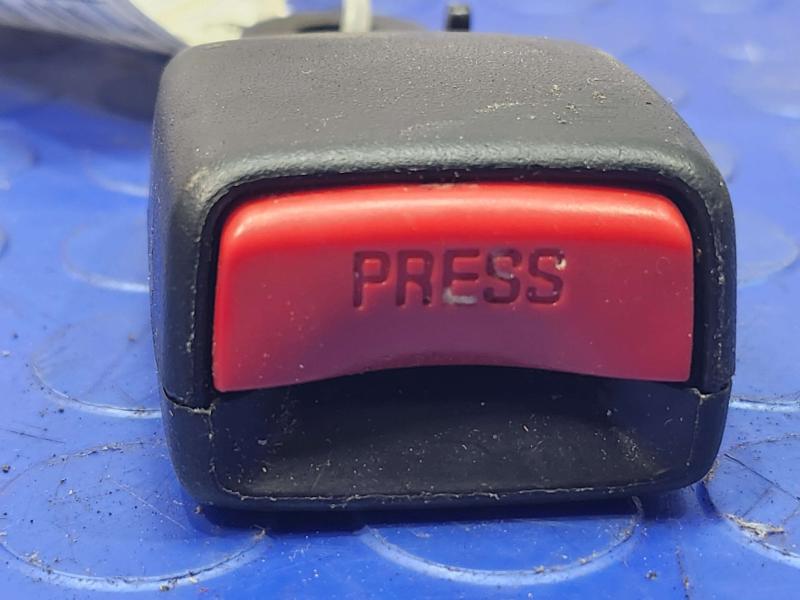 2013 Dodge Durango Rear Seat Belt