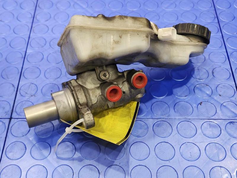 2012-2018 Ford Focus Brake Master Cylinder Assembly Genuine OEM Part EV6Z2140A