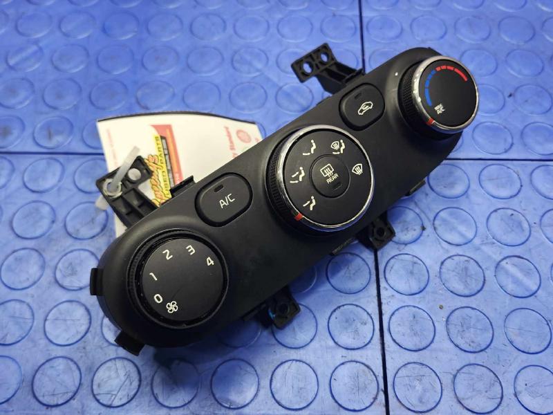2015 Kia Forte Heater A/C Control