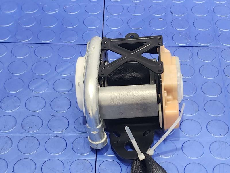 2013 Infiniti FX35 Front Seat Belt