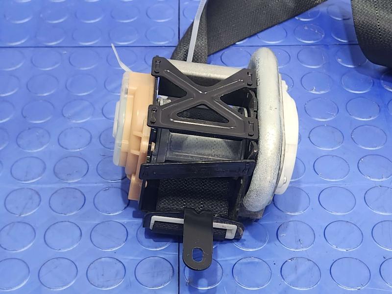 2013 Infiniti FX35 Front Seat Belt