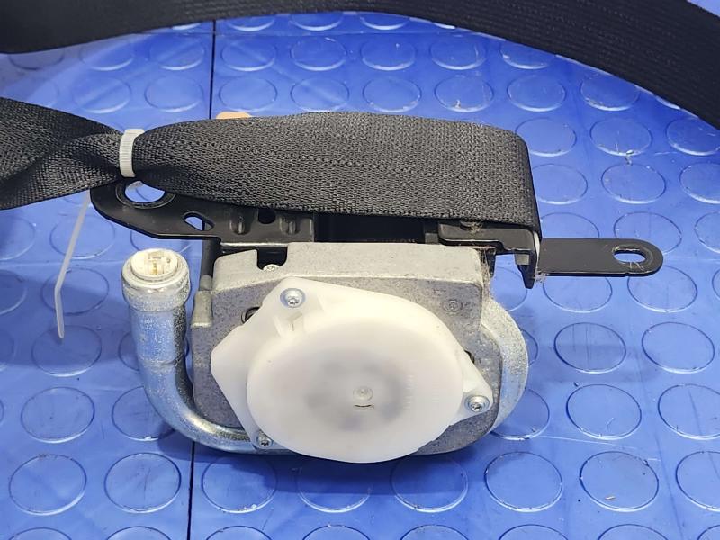 2013 Infiniti FX35 Front Seat Belt