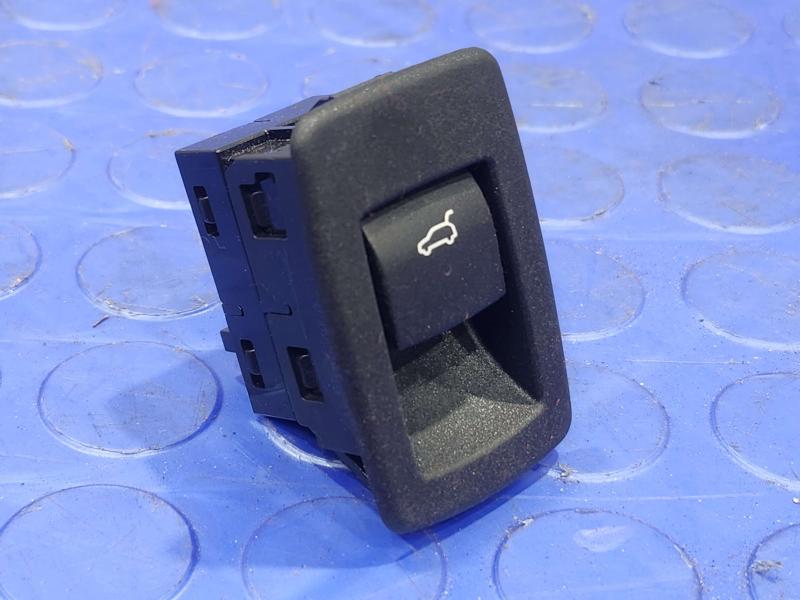 2017 BMW X1 Door Switch Front