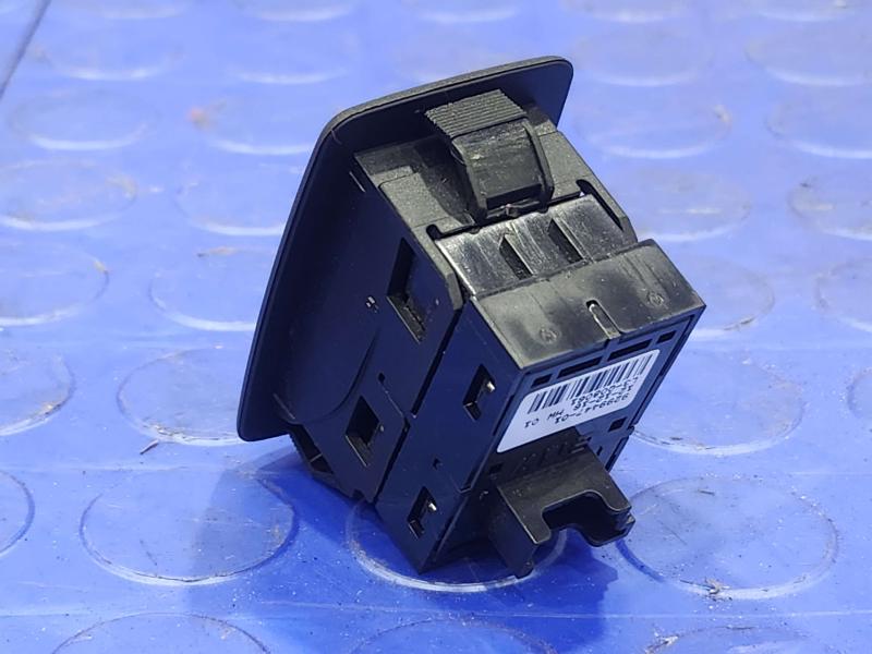 2017 BMW X1 Door Switch Front