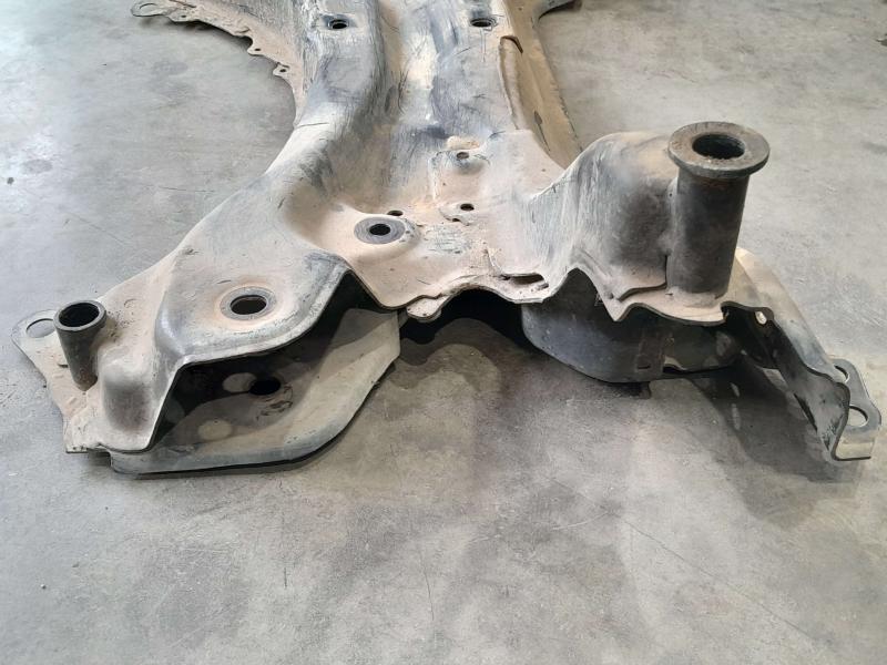 2009 Toyota RAV4 Crossmember/Cradle/Undercarria