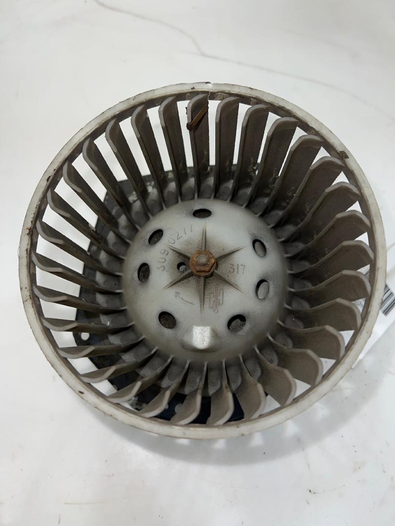 1989 Chevrolet Silverado 1500 Blower Motor