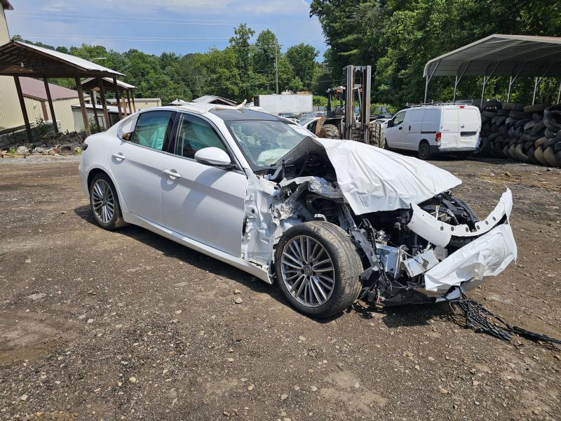 2019 Alfa Romeo Giulia Grille