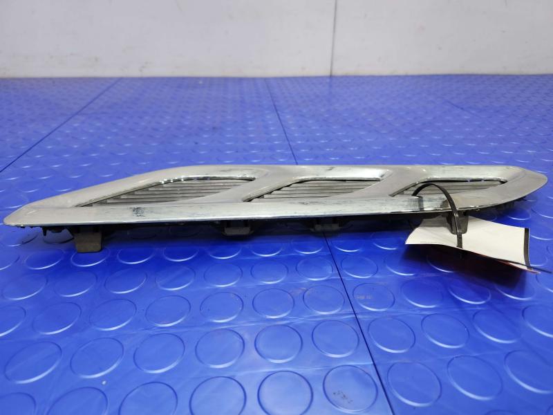2011 Infiniti QX56 Fender Moulding