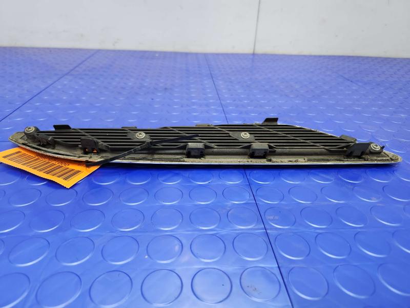 2011 Infiniti QX56 Fender Moulding