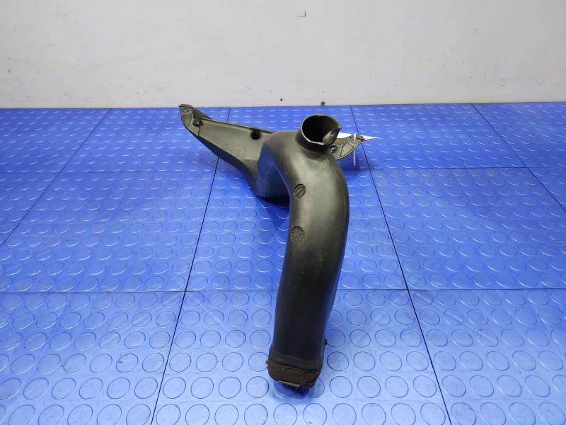 2002 Toyota Camry Air Intake Tube/Resonator