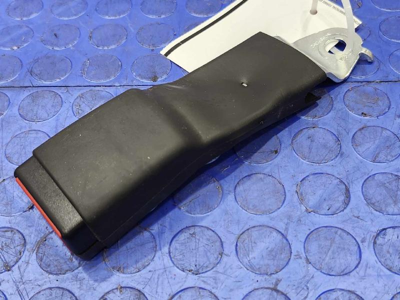2019 Chevrolet Tahoe Front Seat Belt