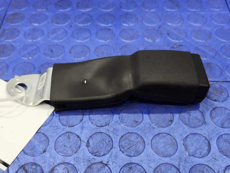 2019 Chevrolet Tahoe Front Seat Belt