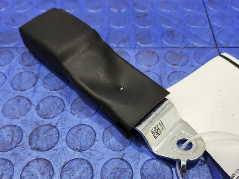 2019 Chevrolet Tahoe Front Seat Belt