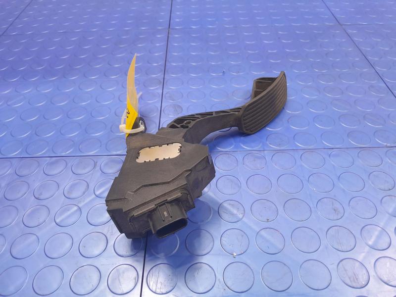 2012-2017 Toyota Camry Accelerator Pedal Assembly Genuine OEM 78110-06040