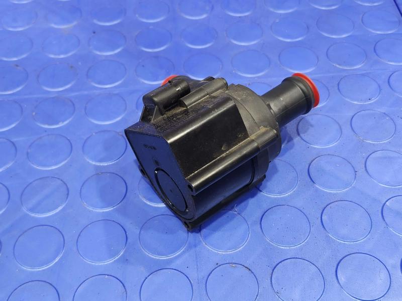 2018 Audi Q7 Coolant Pump