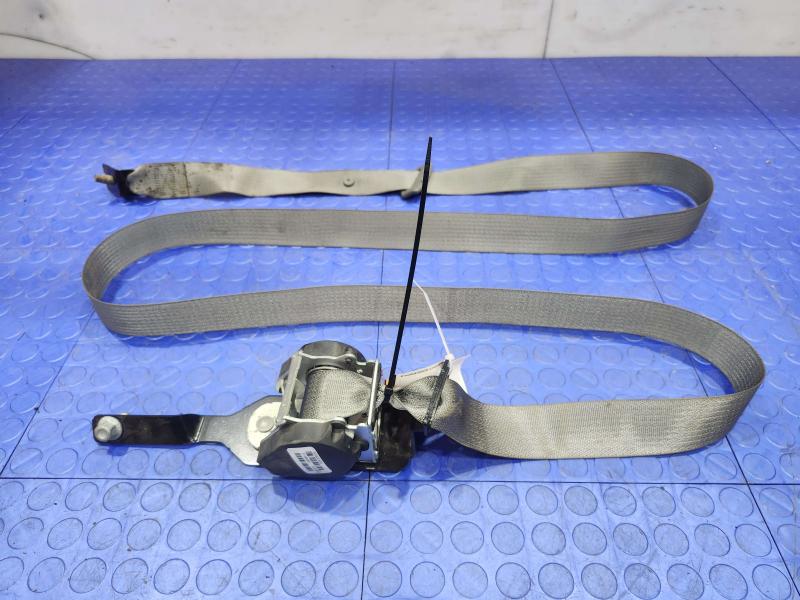 2009 Chevrolet Malibu Rear Seat Belt