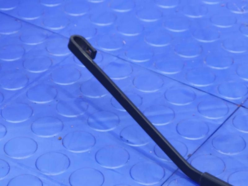 2015 Subaru Forester Wiper Arm