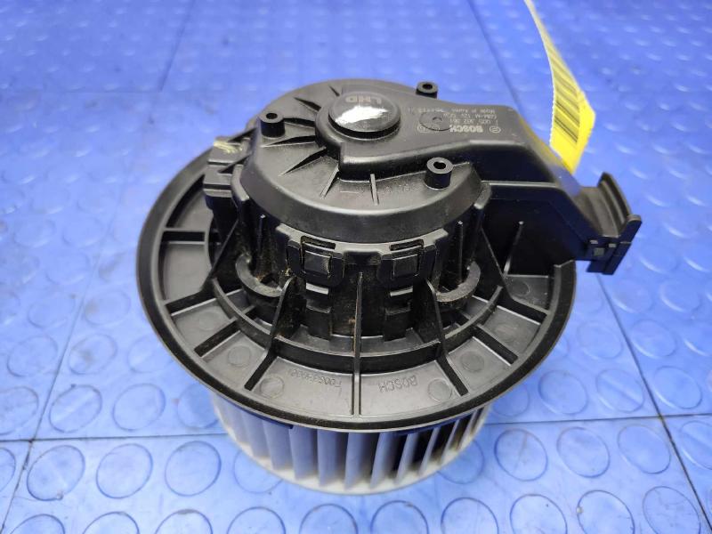 2011-2014 Hyundai Sonata Heater AC Blower Motor Assembly OEM 971132Y000