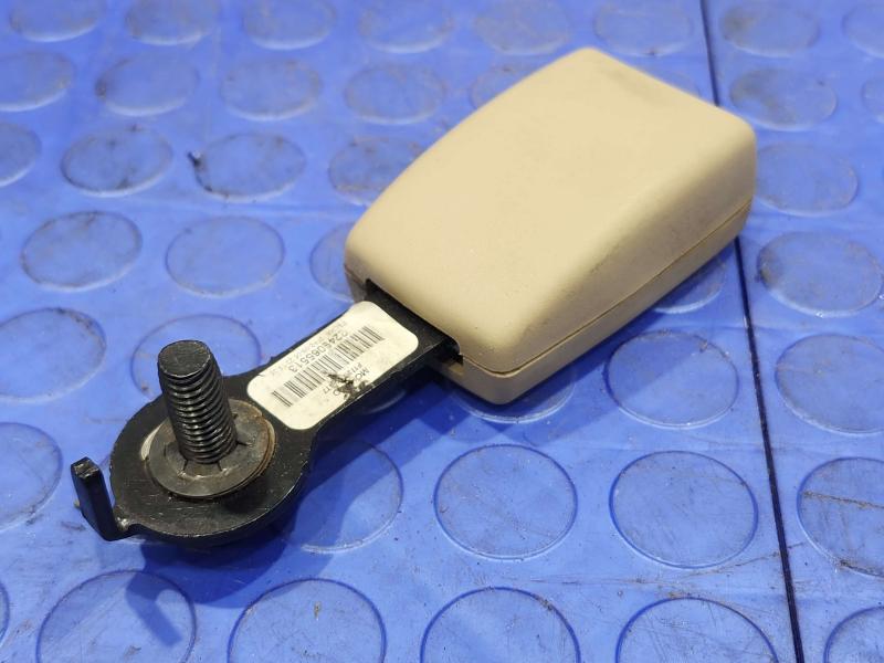 2013 Ford F-150 Rear Seat Belt