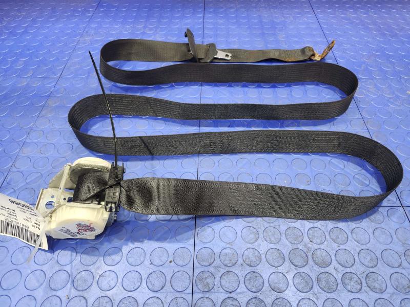 2015 Chrysler 200 Rear Seat Belt