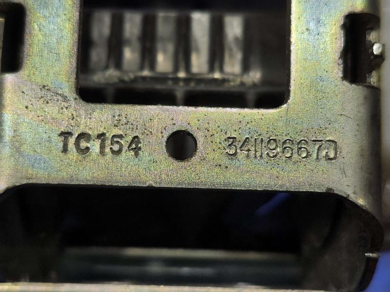 2015 Chrysler 200 Rear Seat Belt