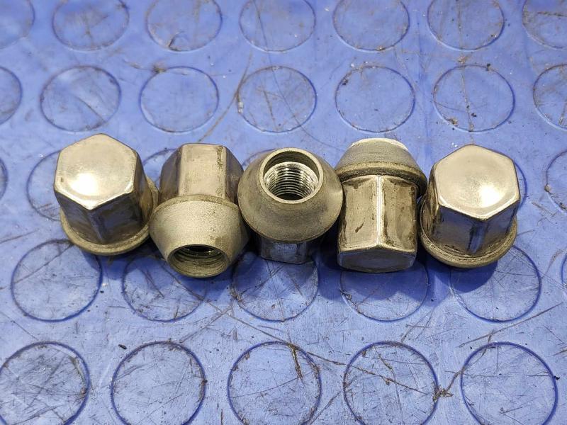 2019 Jaguar F-Pace Lug Nuts