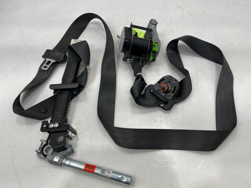2014 Hyundai Veloster Front Seat Belt