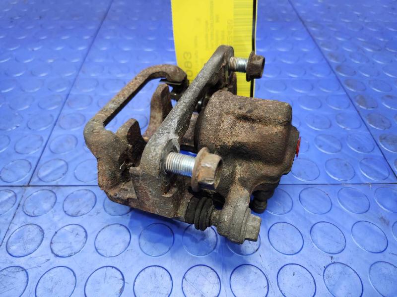 2016 Nissan Rogue Caliper
