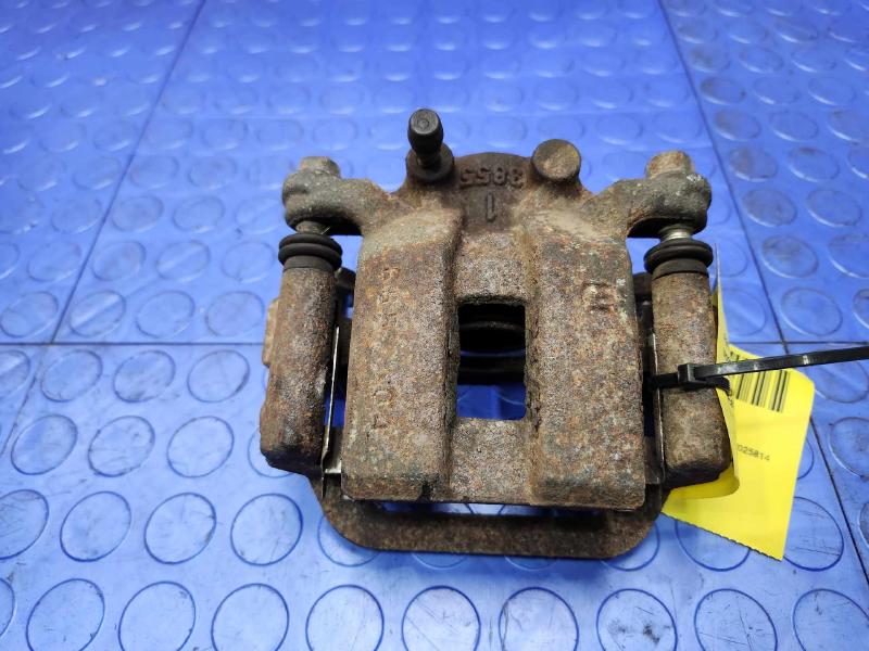 2016 Nissan Rogue Caliper