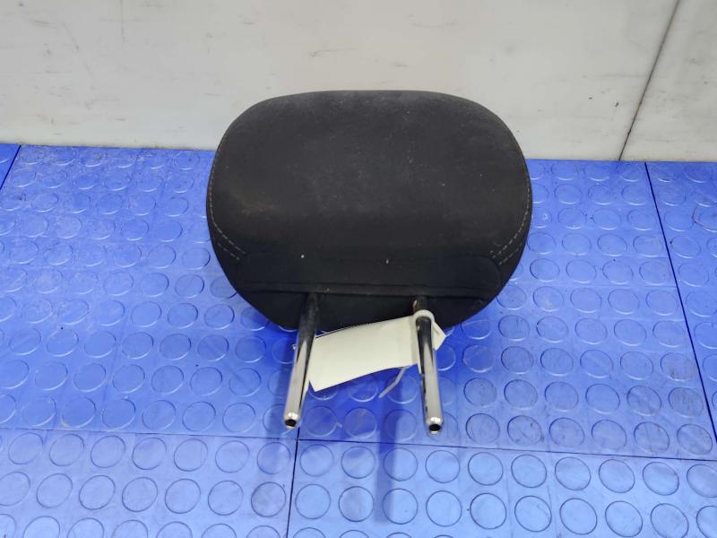 2013 Nissan Pathfinder Headrest