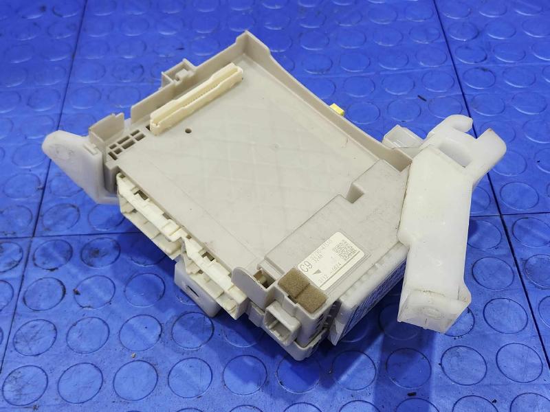 2011-2015 Toyota Prius 1.8L Instrument Panel Junction Block OEM 82730-47510